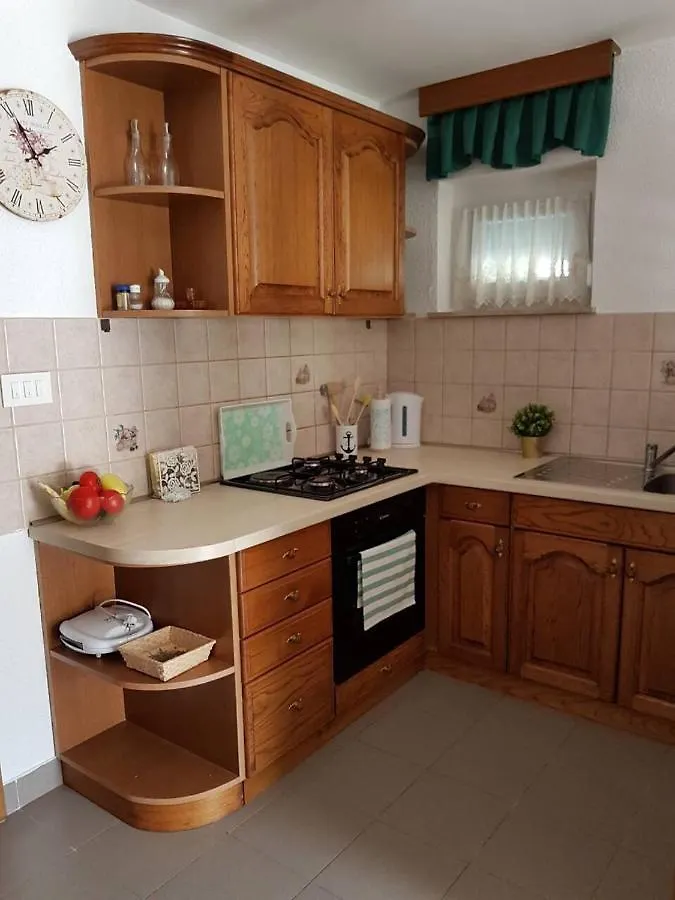 Apartment Petrcane Centar
